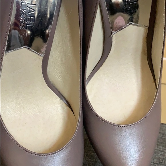 💕HAMILTON HEELS 💕 - Picture 5 of 9